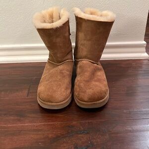 uggs with bows